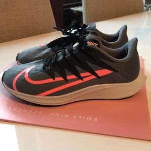 Nike Rival Fly Running Sneakers size 7